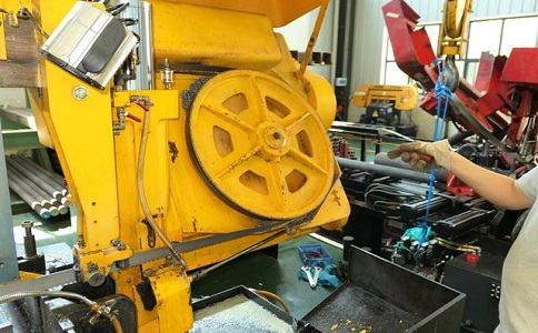 如何解决隆昌卧式金属带锯床切削时出现的断带现象？